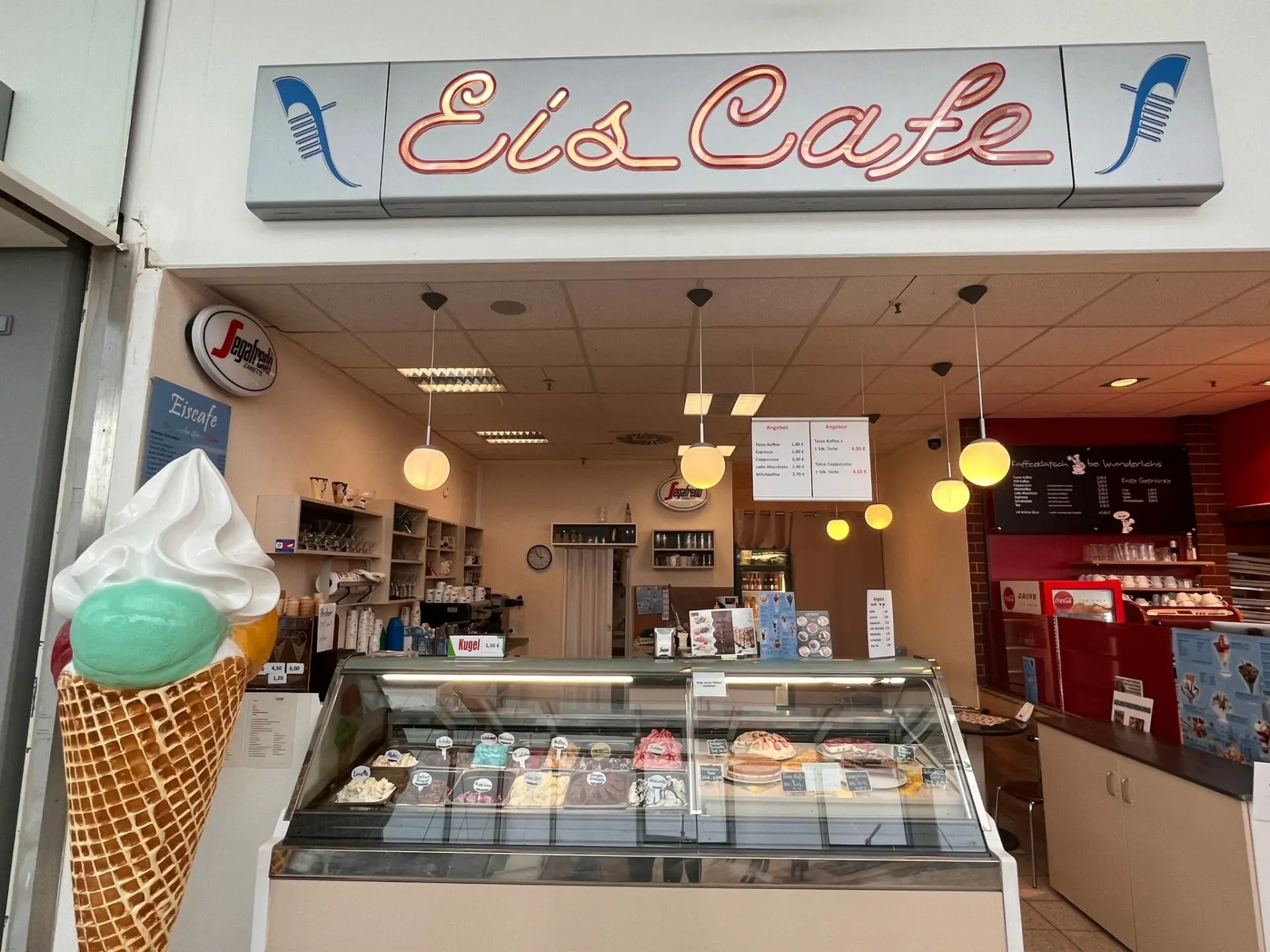 2025-05-22 Facebook Bild Eiscafé